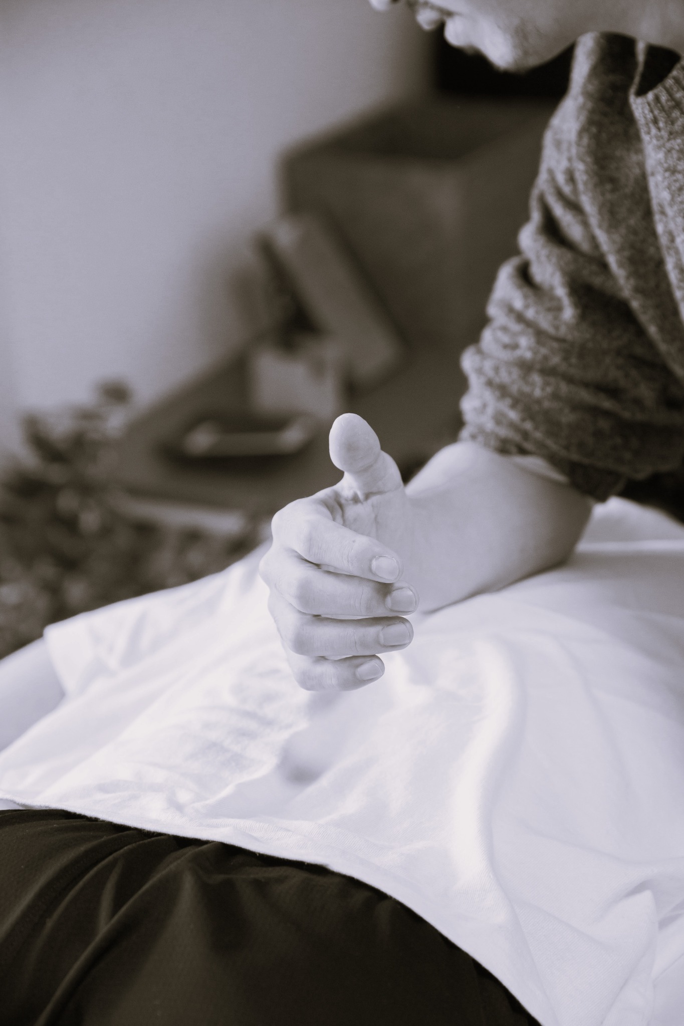 Shiatsu futon treatment session